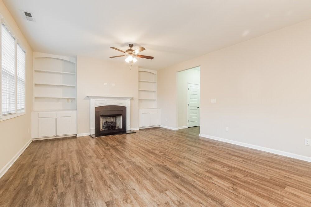 536 Mccarthy Dr - Photo 4 of 17