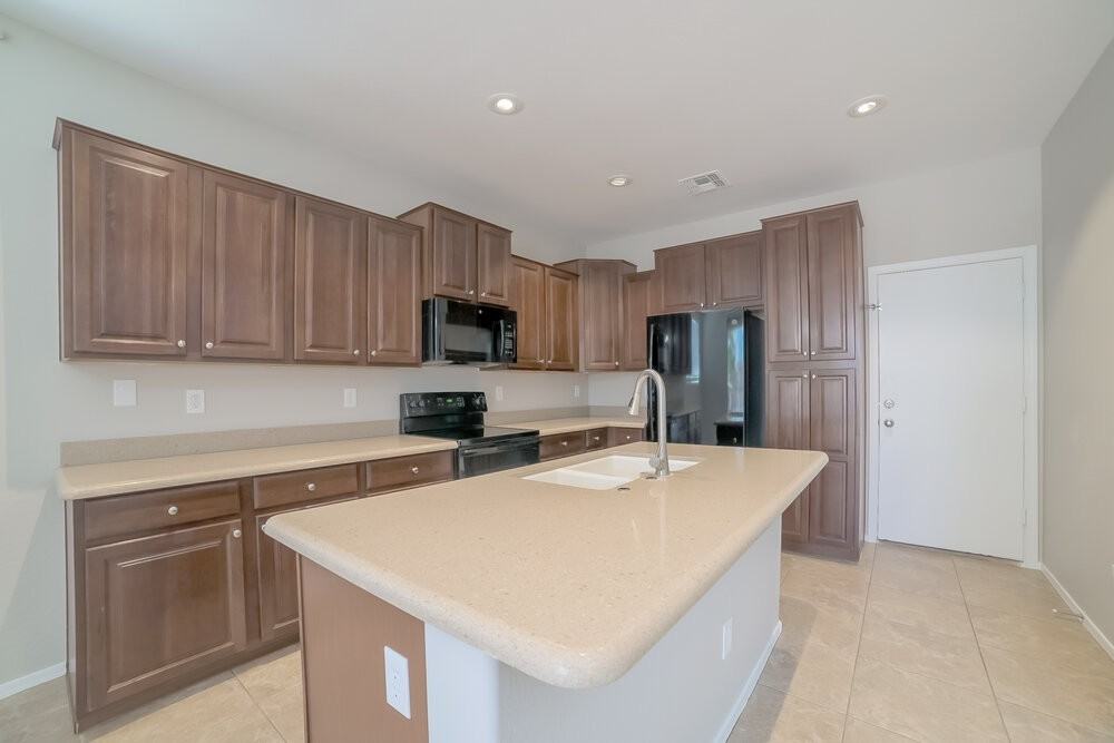 11738 W Monte Lindo Ln - Photo 5 of 17