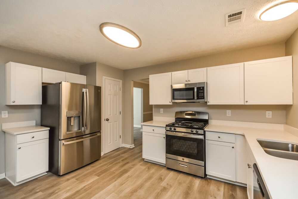 5621 Winchester Pl - Photo 7 of 17