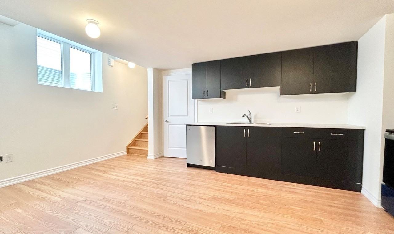 77 valleybrook road - Photo 2 of 10