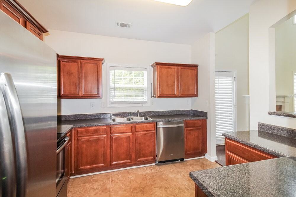 6593 Silk Tree Pointe - Photo 7 of 17