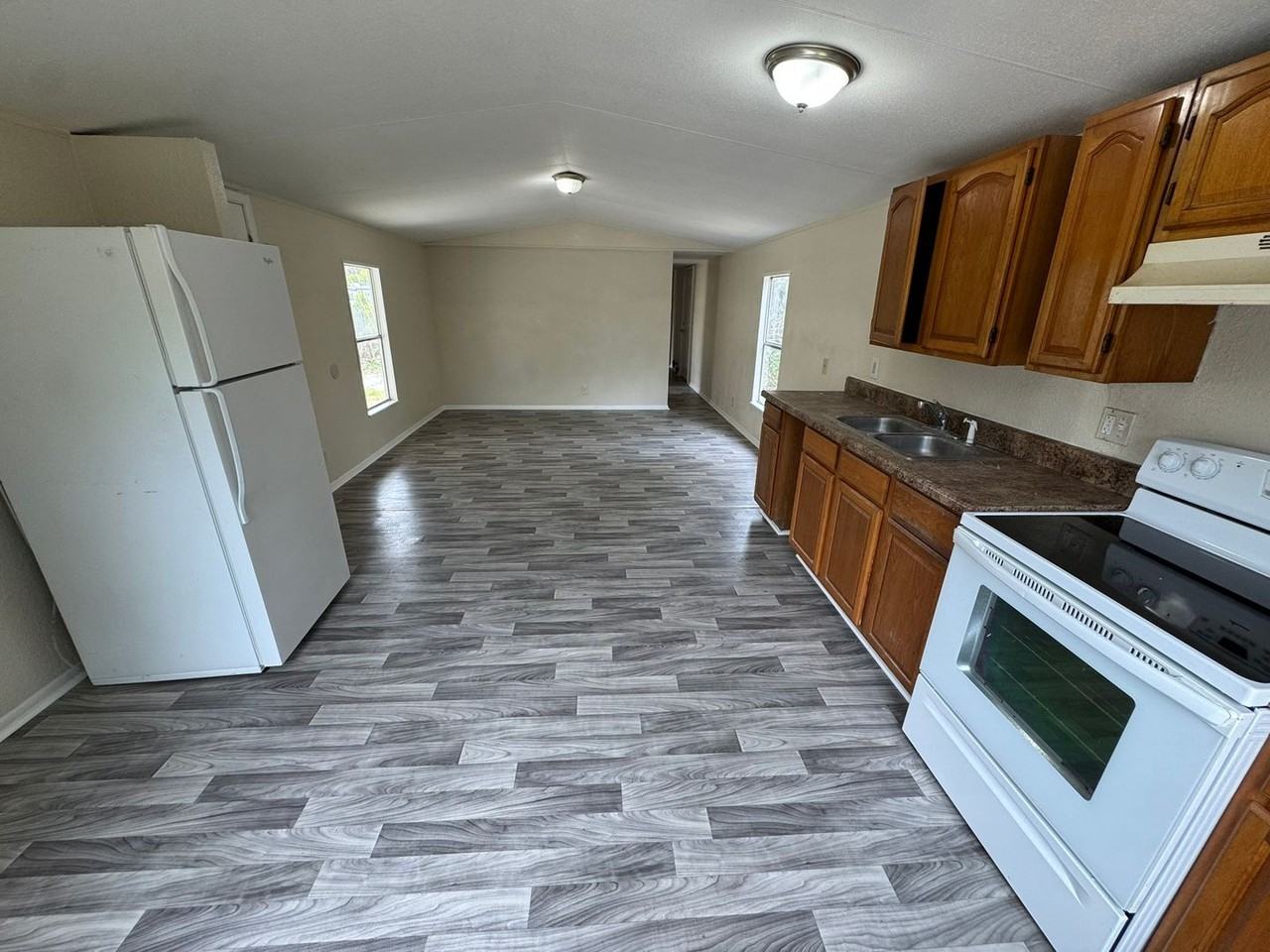 6502 Sandra Dr - Photo 6 of 8