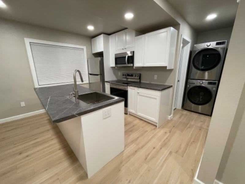 120 University Dr S #4