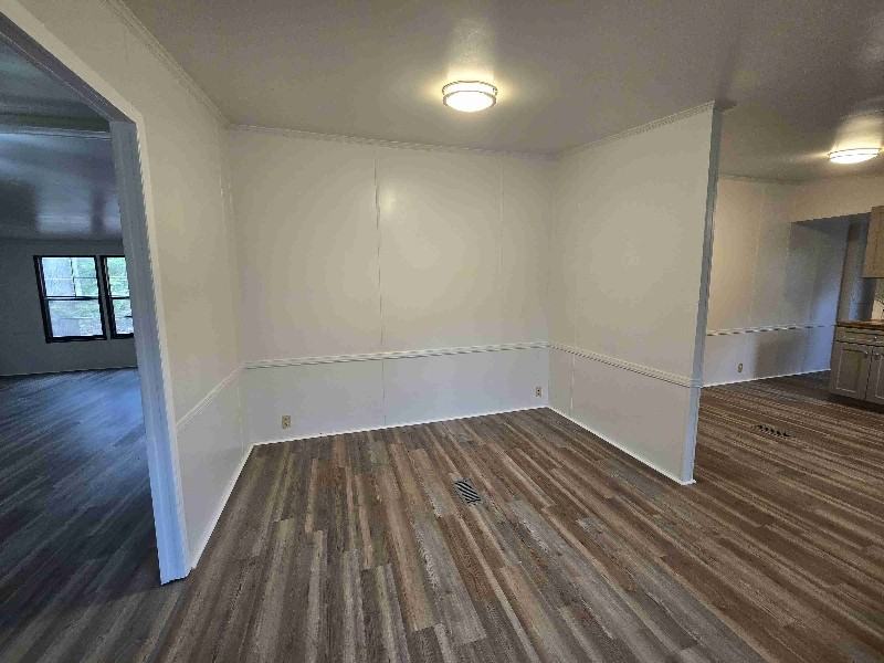 415 Walker Dr - Photo 6 of 20