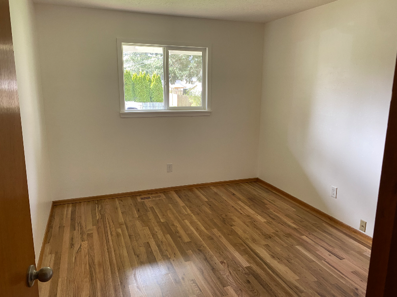 21929 Se Ankeny St - Photo 3 of 7