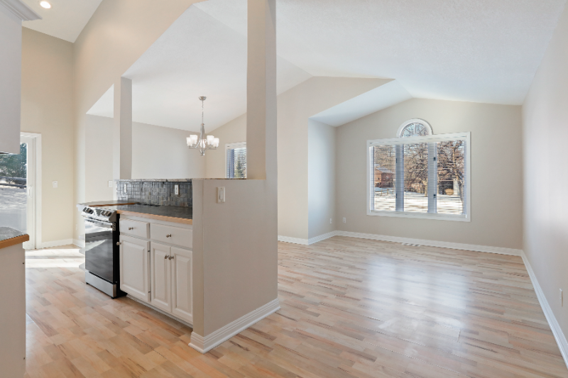 126 Willow Dr - Photo 2 of 18