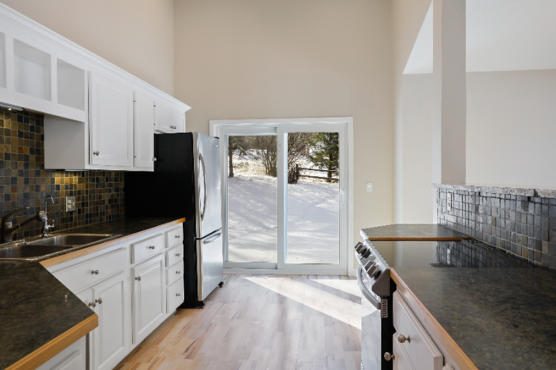 126 Willow Dr - Photo 3 of 18