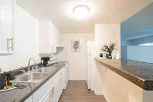 800 E Bobier Dr #L1 - Photo 1 of 1