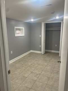 2853 W 51st St - Photo 2 of 7