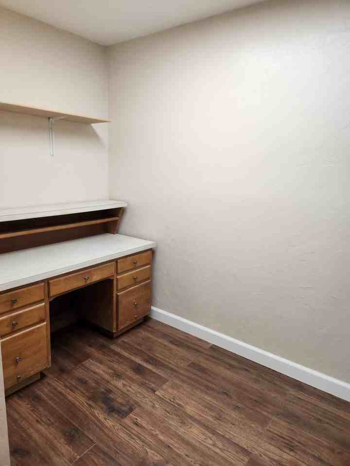 4323 East 5th Street - Photo 3 of 5