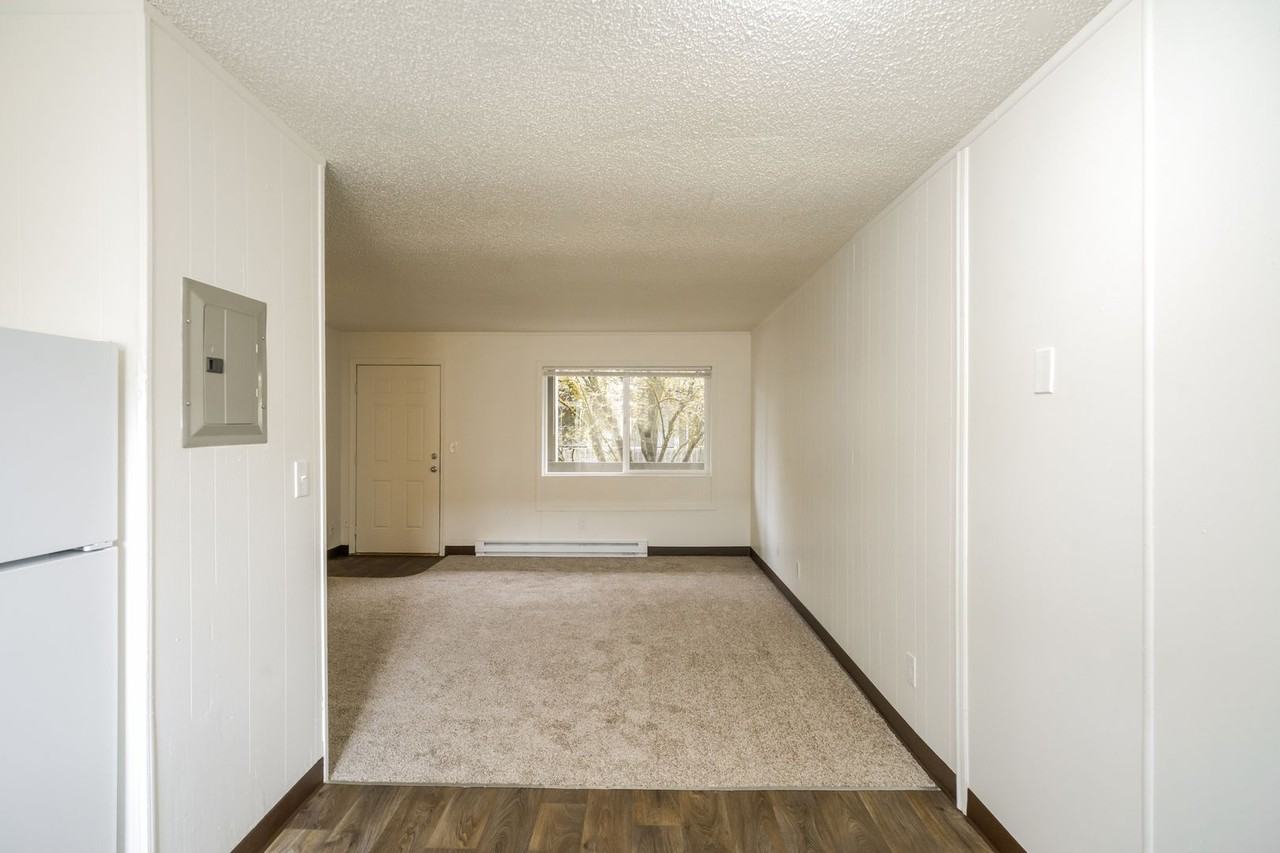Comfortable Living, Unbeatable Location – Welcome to Salem Parkway Apartments - Photo 7 of 40
