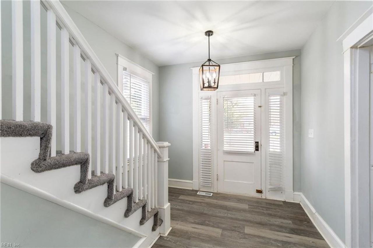 1777 Old Buckroe Rd - Photo 4 of 22