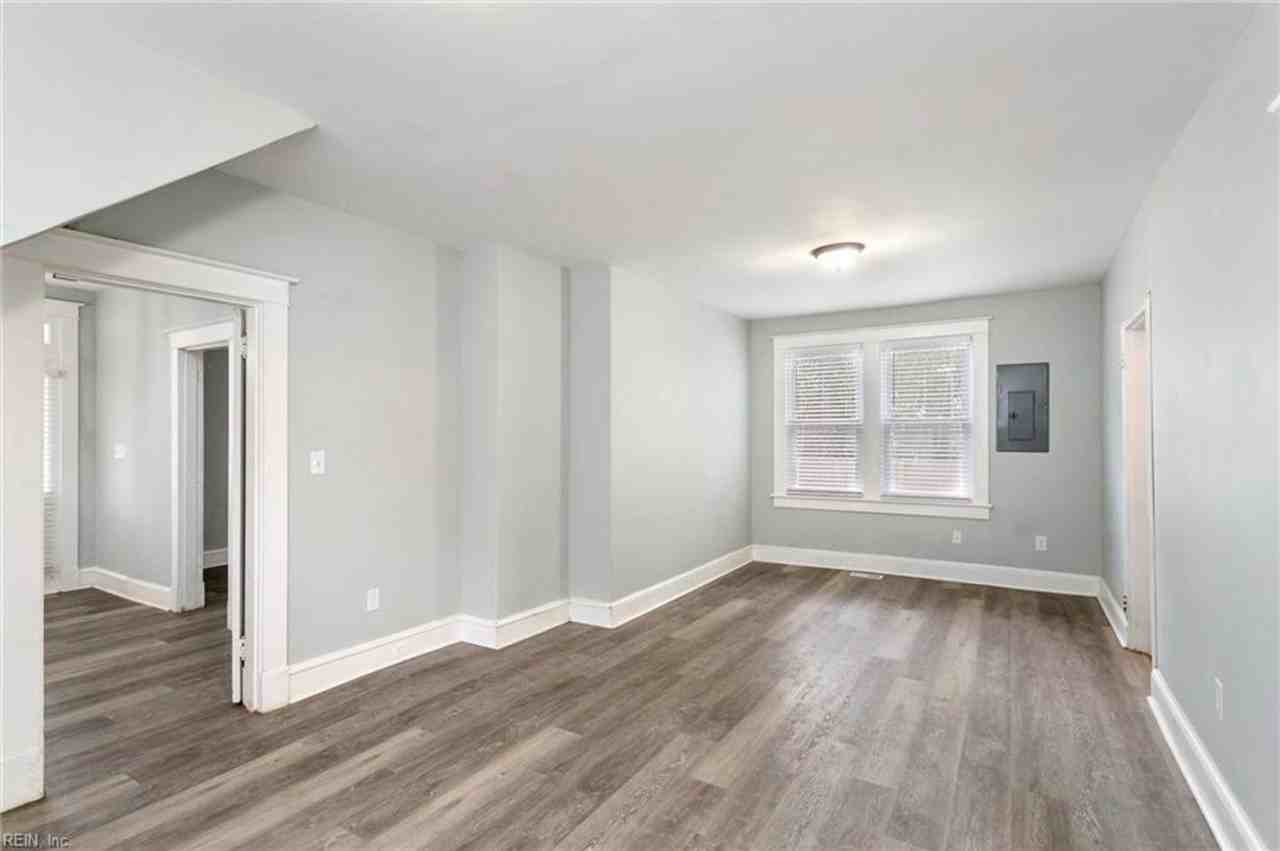 1777 Old Buckroe Rd - Photo 7 of 22