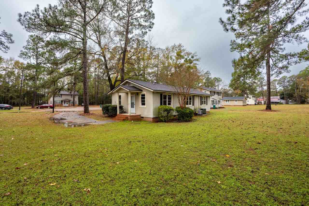 6 Country Squire Ct - Photo 4 of 17