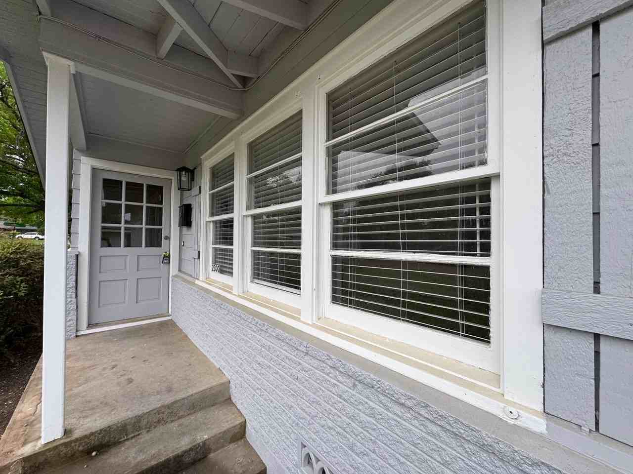 2300 Rosewood Dr - Photo 2 of 12