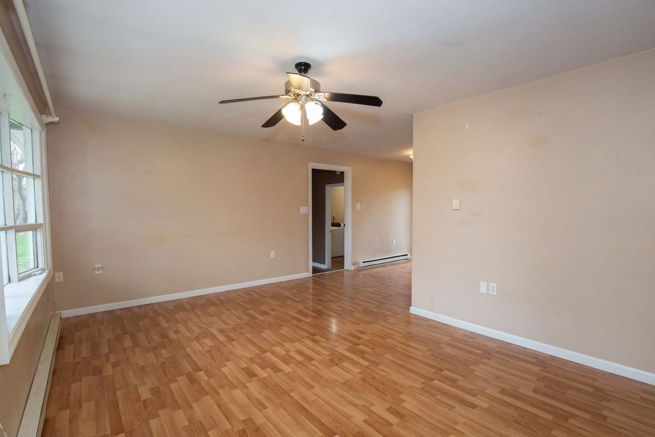 1716 Hidden Hollow Dr - Photo 3 of 36