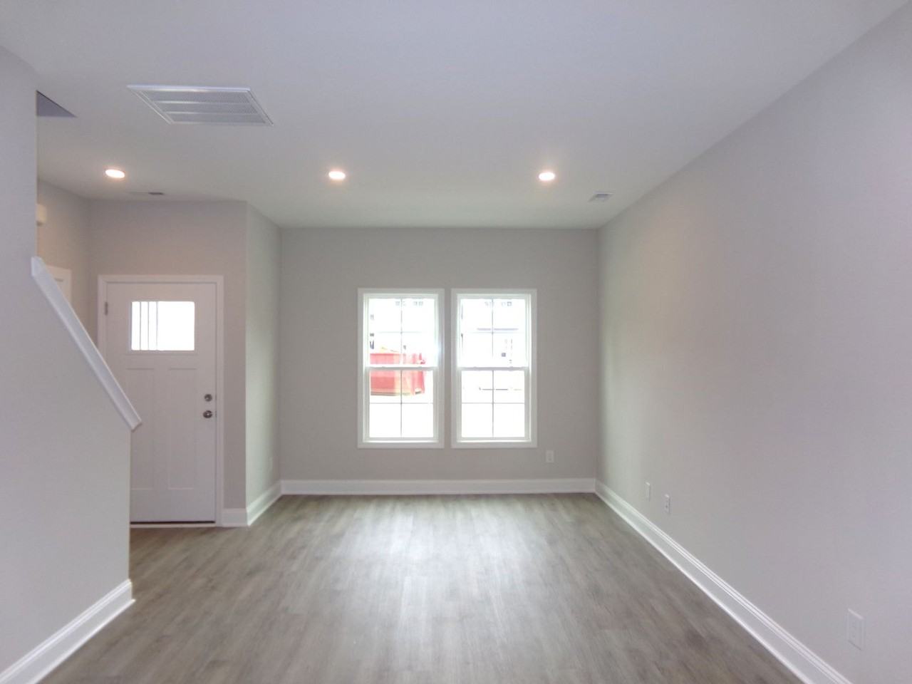 199 Loren Rd - Photo 3 of 29