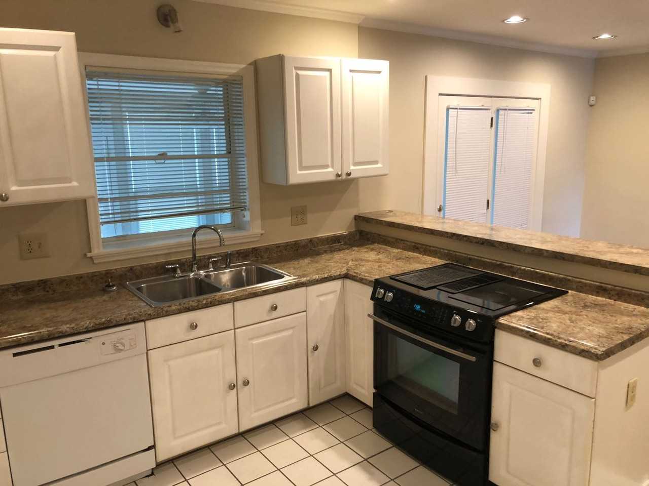 2002 N Decatur Rd Ne - Photo 6 of 13