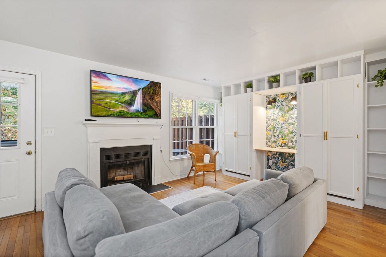 126 Shady Spring Place - Photo 4 of 14