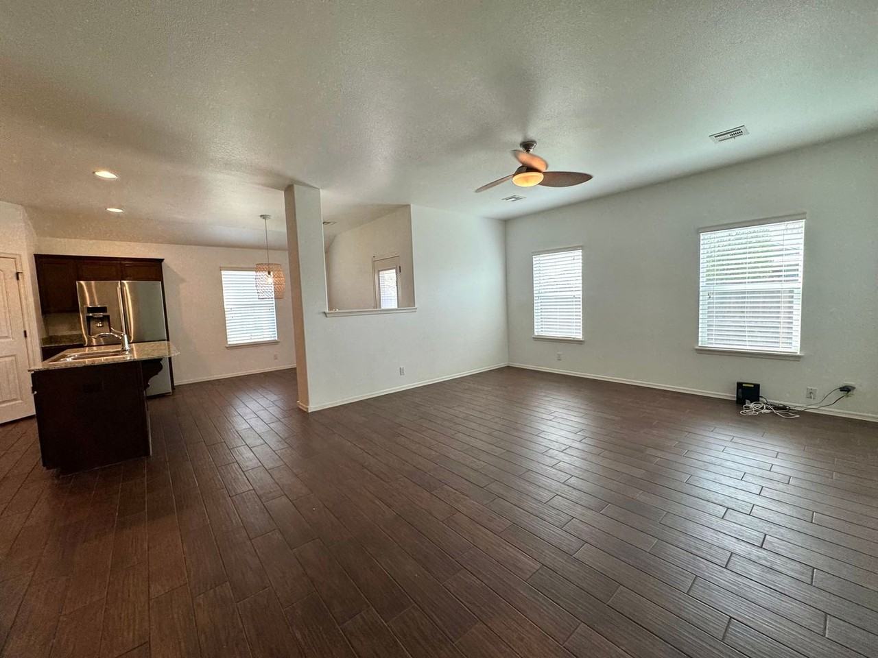 10412 S Nathan St - Photo 2 of 30