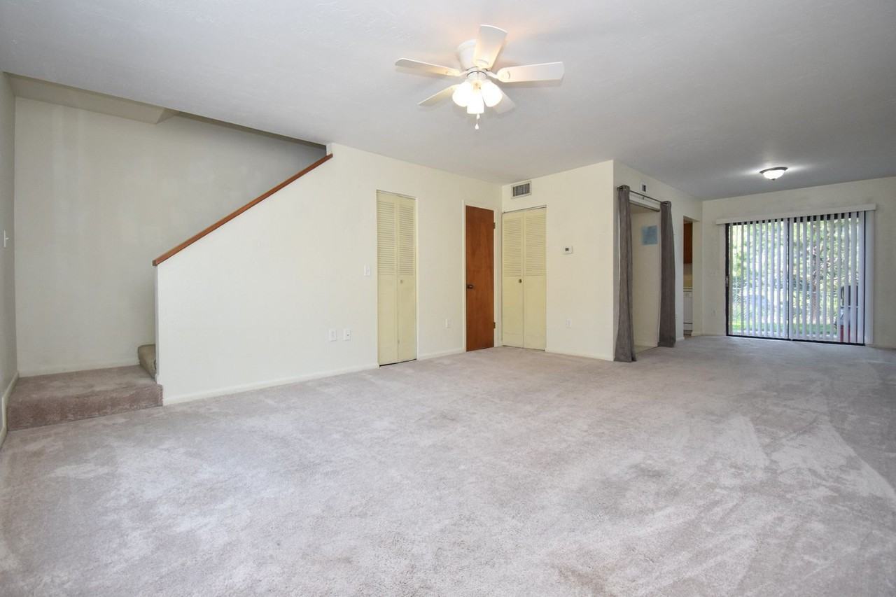 2300 Southwest 43rd Street #C3 - Photo 4 of 15