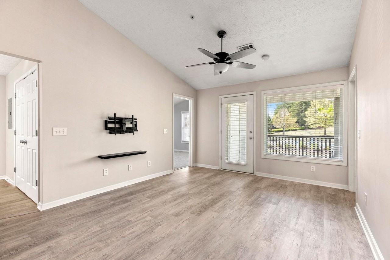1385 S Donahue Dr #2-204 - Photo 2 of 16