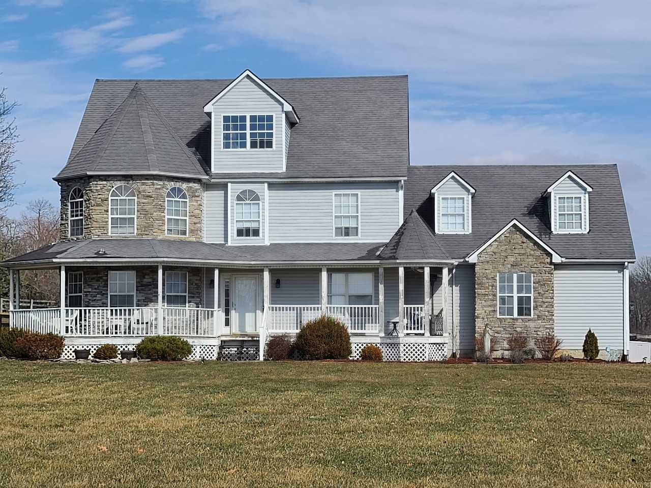 107 Abbey Rd #NA - Photo 3 of 9