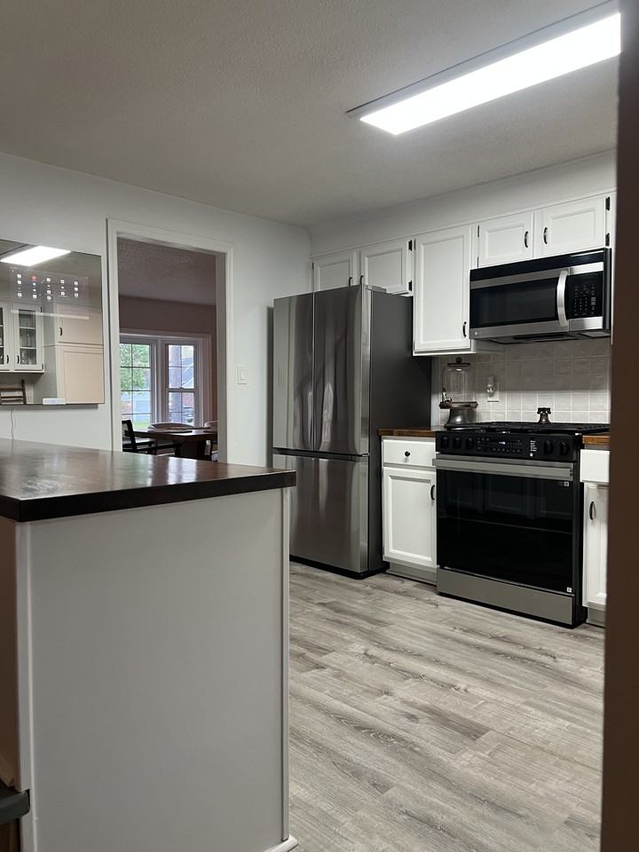 604 Little John Ave #NA - Photo 7 of 9