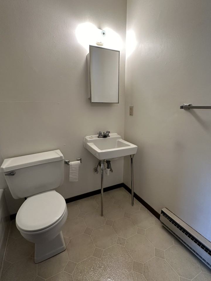 115 Ontario St #9 - Photo 6 of 8
