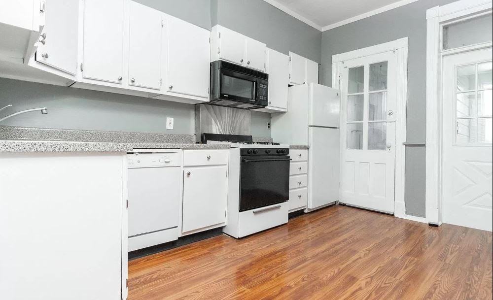 4 Irving St #2ndFL - Photo 5 of 13