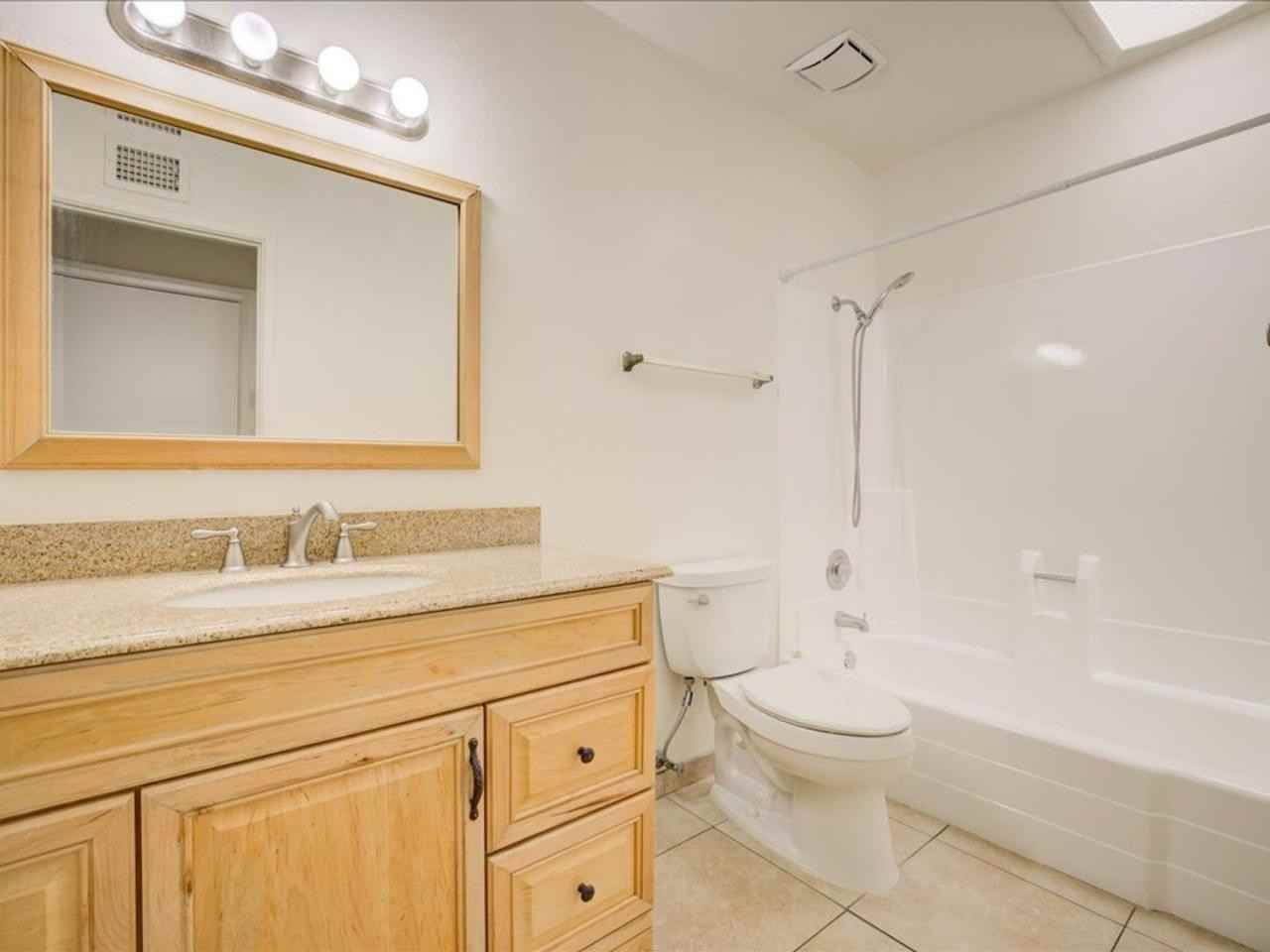 665 North Banff Avenue - Photo 2 of 6