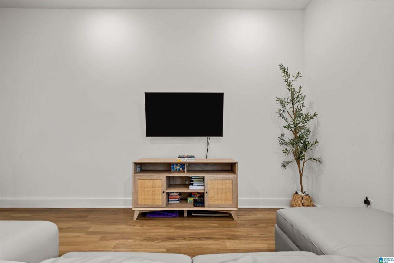 1329 4th Ave S #314 - Photo 7 of 21