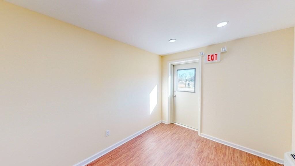 203 W Industrial Dr - Photo 4 of 21