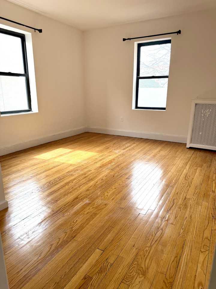 Palmer Ave & Larchmont Ave #2 - Photo 4 of 9