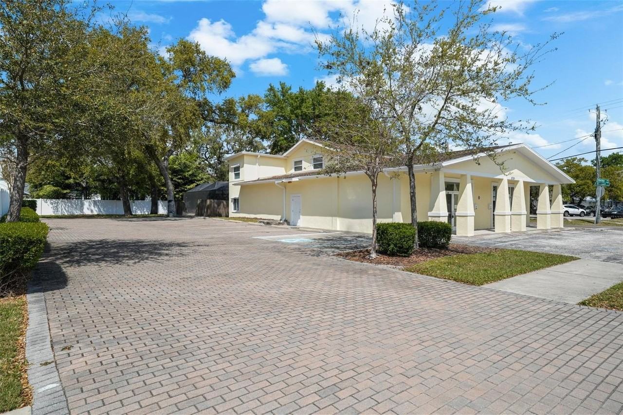 5701 Interbay Blvd - Photo 2 of 26