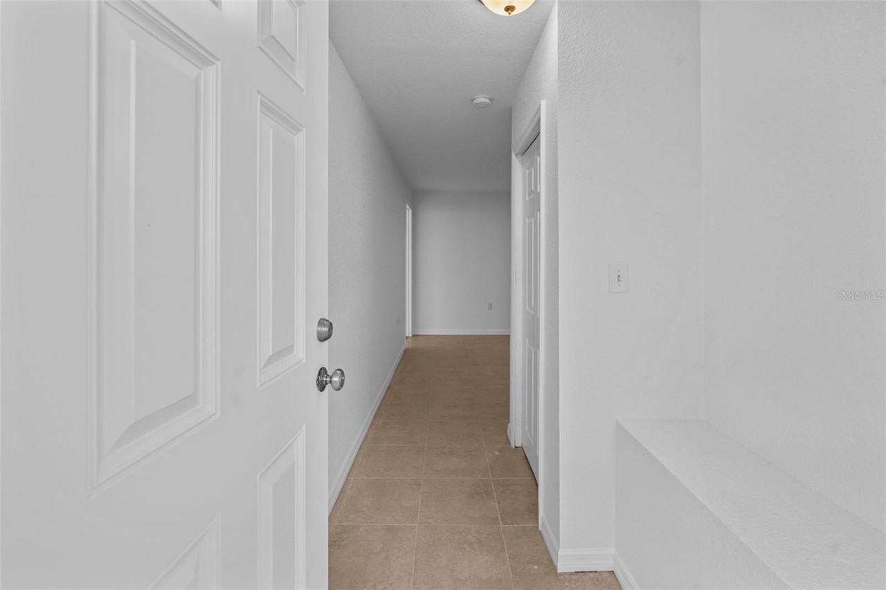 5701 Interbay Blvd - Photo 5 of 26