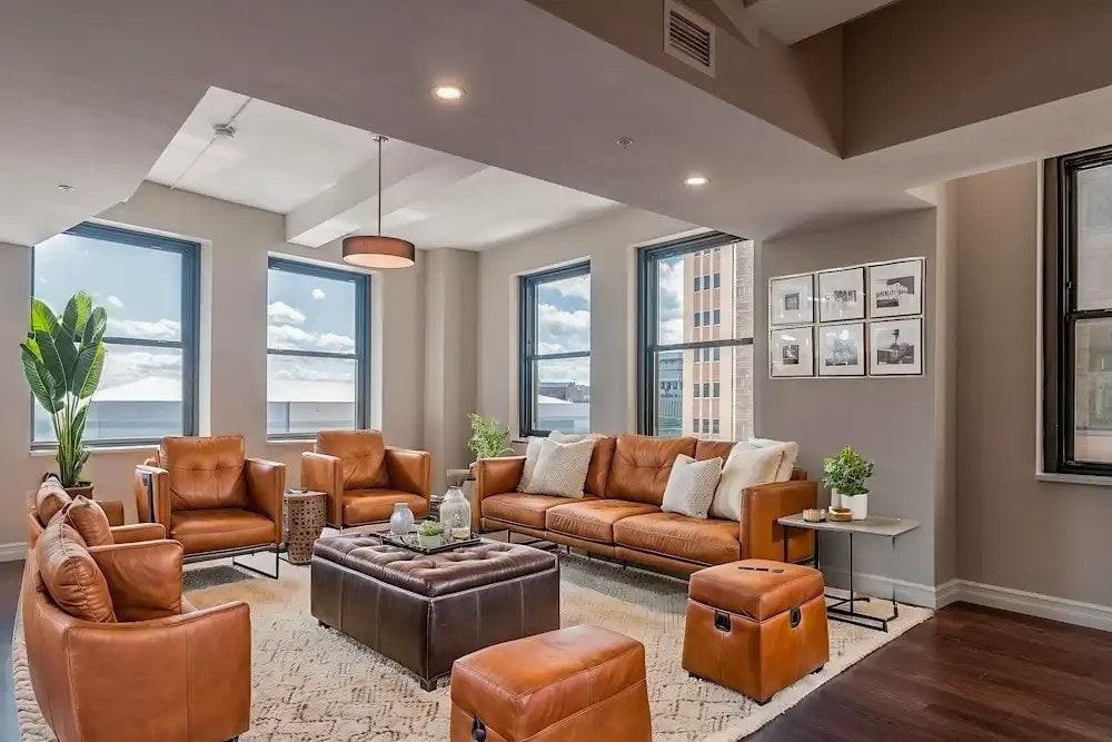 Abraxas at 90 State - Photo 4 of 30