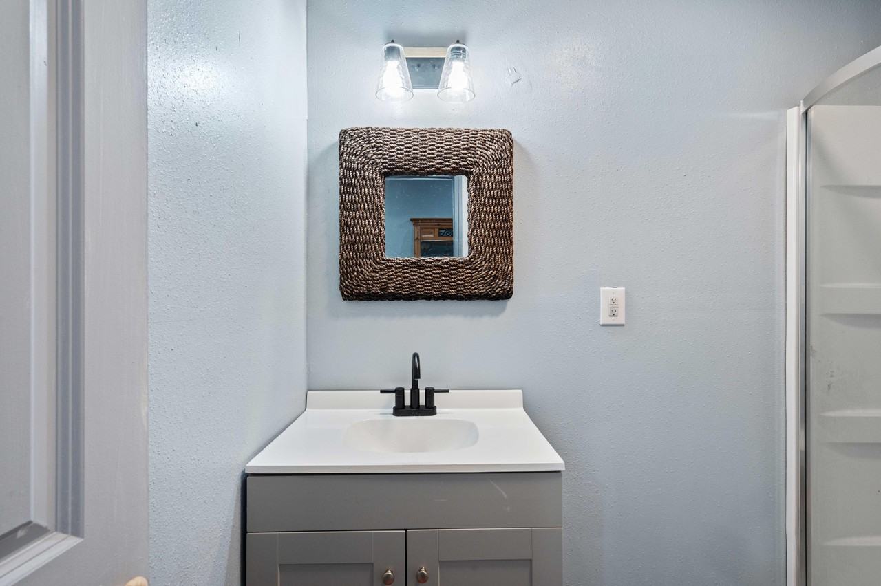 N Wheeler St - Photo 4 of 20