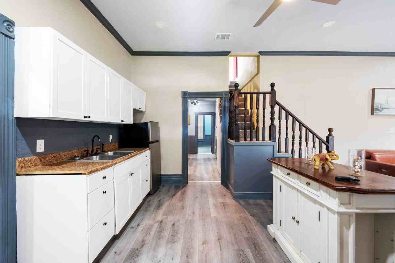 N Wheeler St - Photo 6 of 20