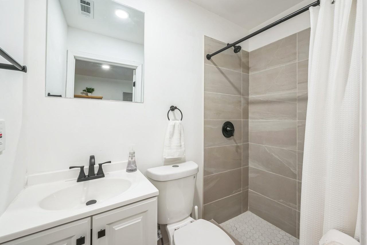 Adelle St Se - Photo 7 of 18