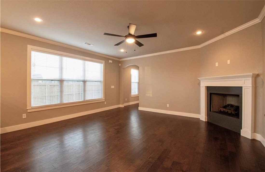 1521 Park St - Photo 3 of 14