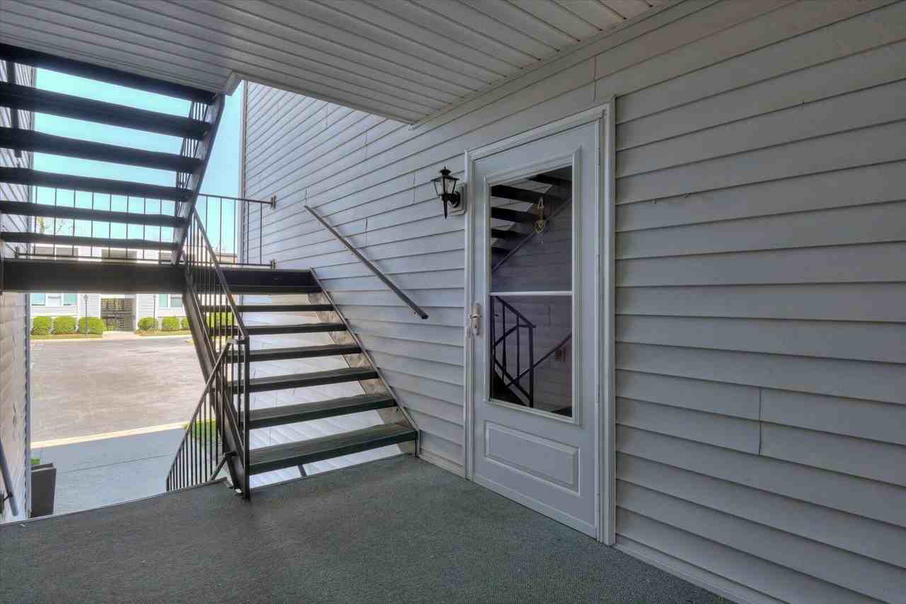 325 Laurens St Sw - Photo 3 of 24