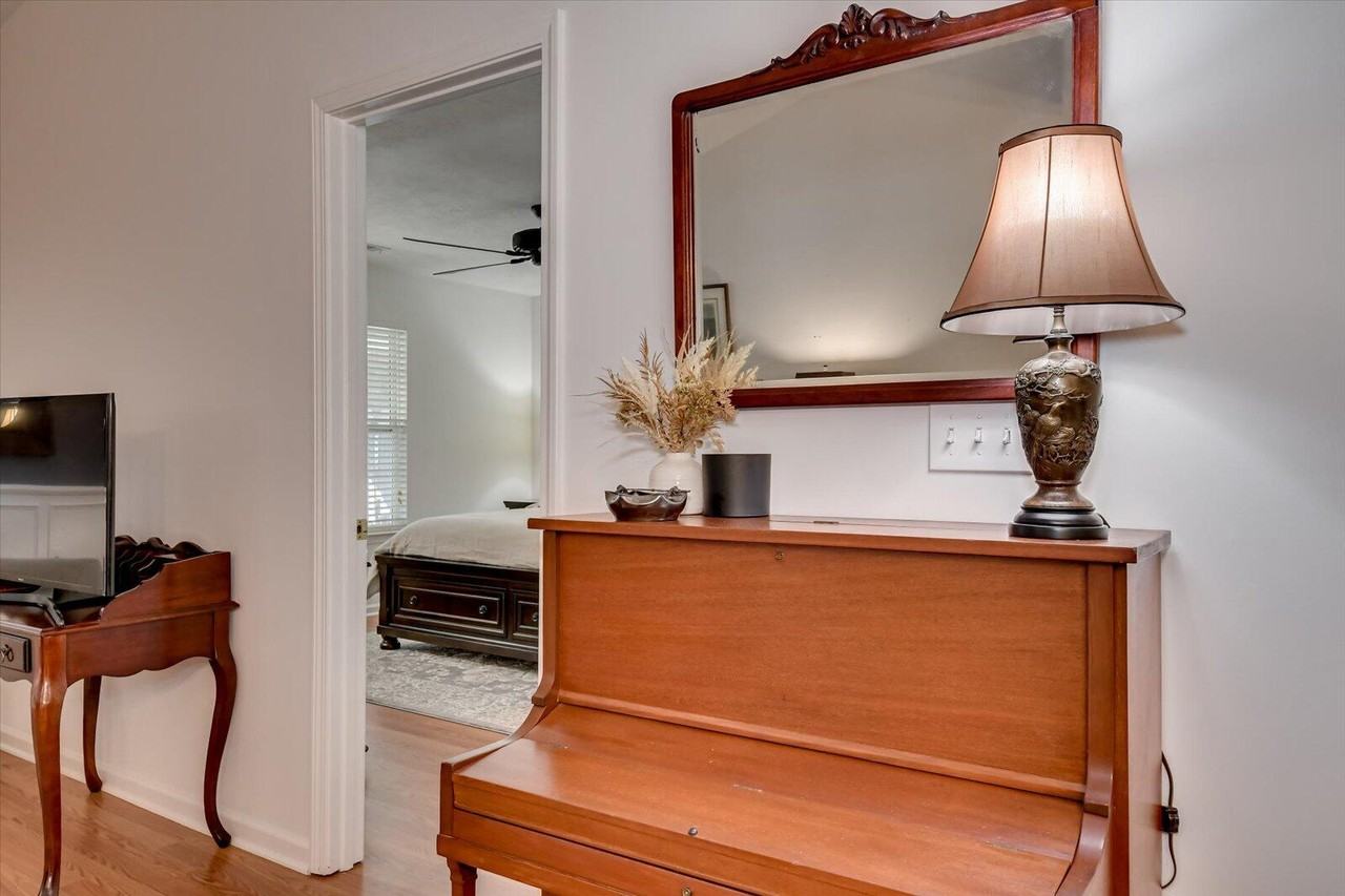 128 Kendallwood Ct - Photo 6 of 50