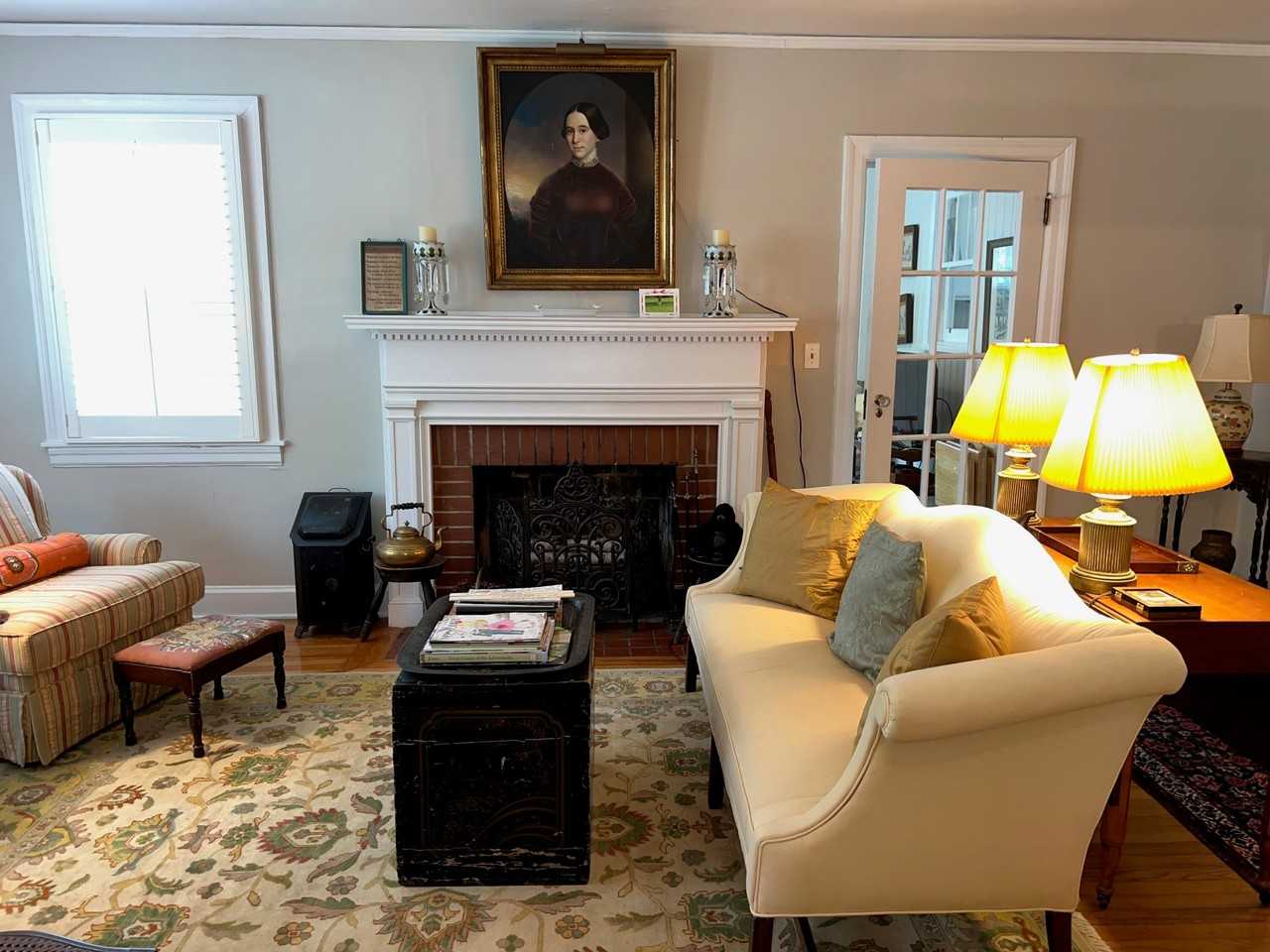 342 Marion St Se - Photo 5 of 36