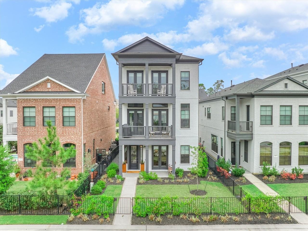 15 Amerson Bay Way - Photo 3 of 50