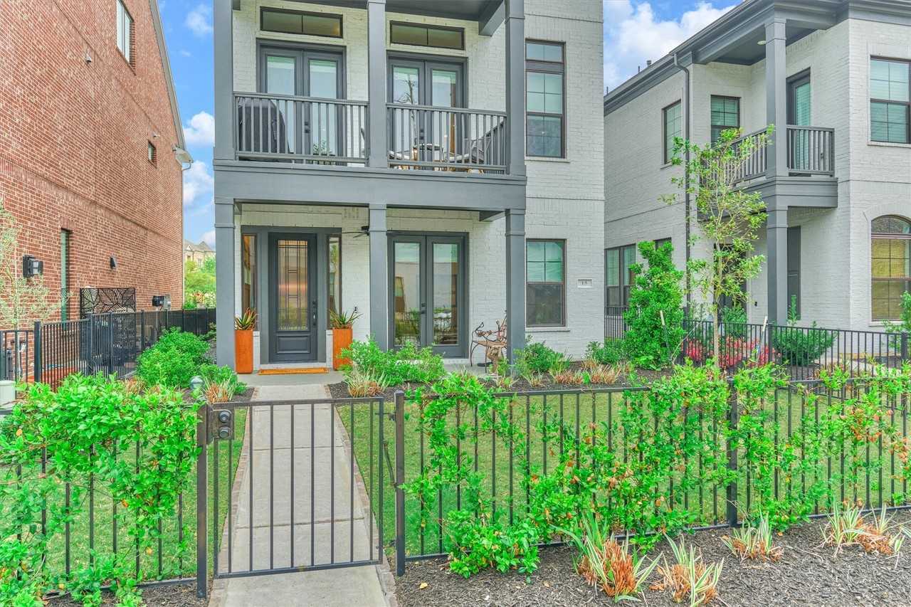 15 Amerson Bay Way - Photo 4 of 50