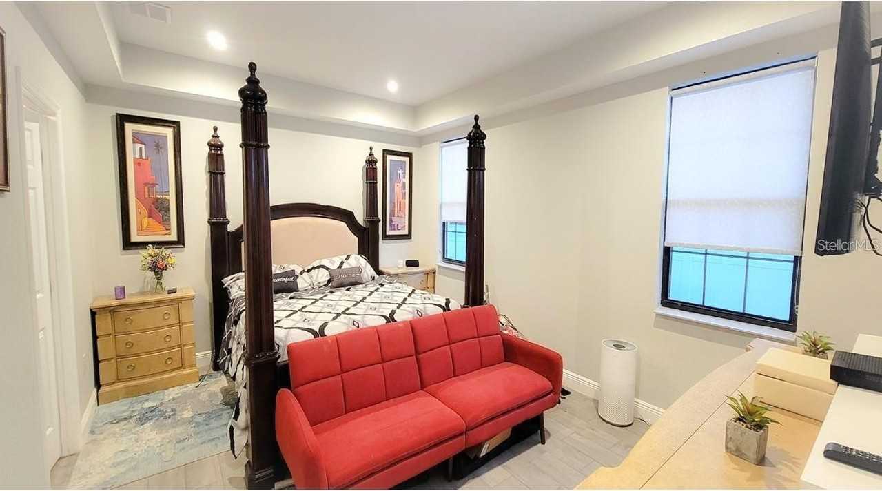 2436 Avenue D Sw - Photo 6 of 17