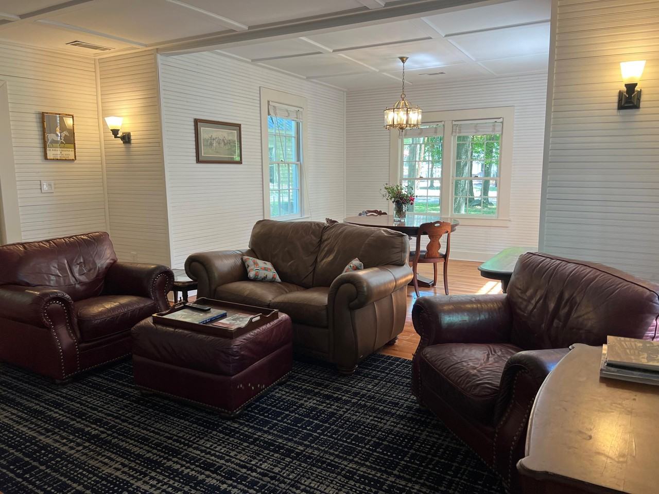 524 Colleton Ave Se - Photo 2 of 19