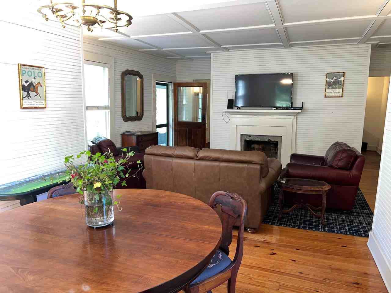 524 Colleton Ave Se - Photo 5 of 19