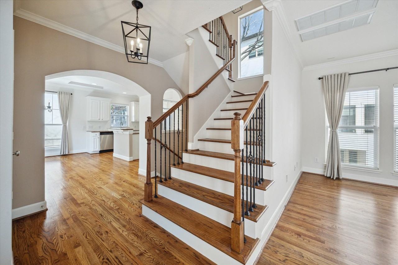 1320 Cohn St - Photo 7 of 22